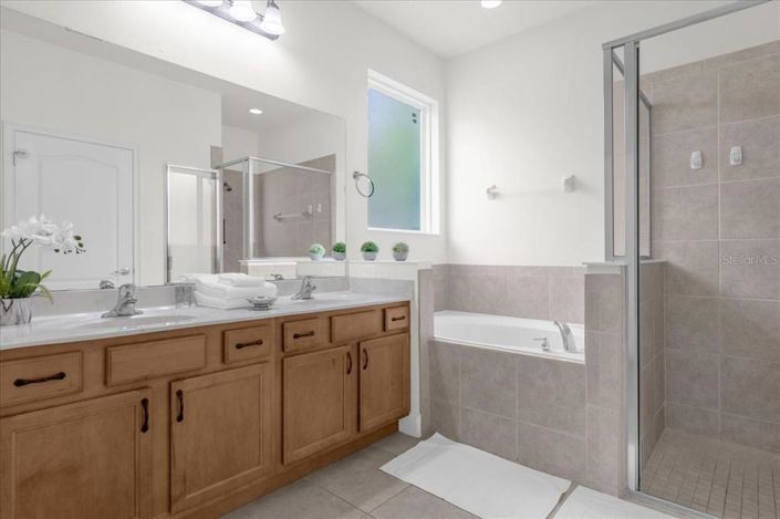 Image No.21-4 Bed House for sale