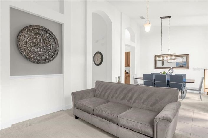 Image No.7-4 Bed House for sale