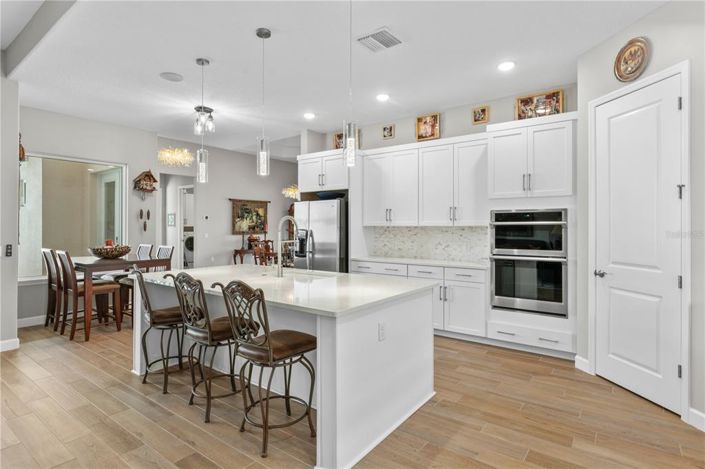 Image No.10-4 Bed House for sale