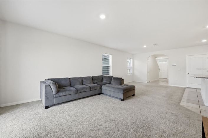 Image No.11-5 Bed House for sale