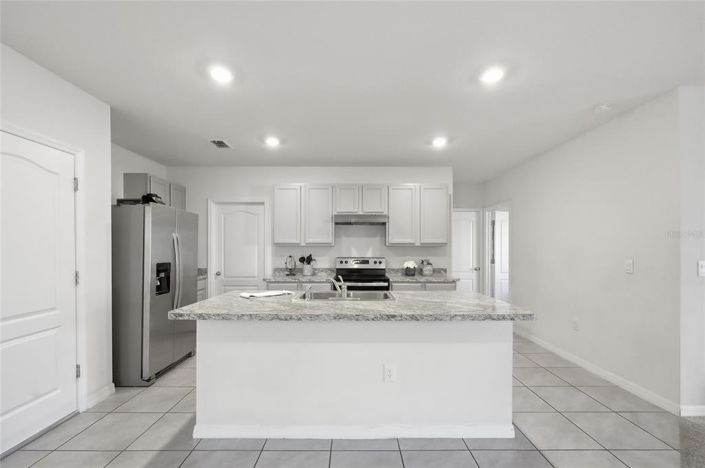 Image No.6-5 Bed House for sale