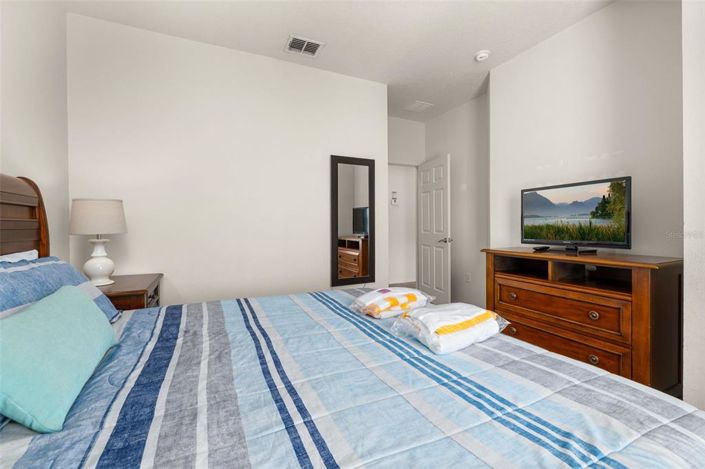 Image No.28-3 Bed Townhouse for sale