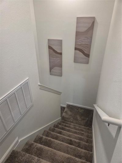 Image No.18-3 Bed Townhouse for sale