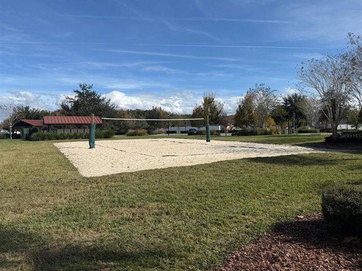 Image No.10-3 Bed House for sale