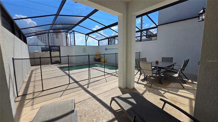 Image No.9-4 Bed Townhouse for sale