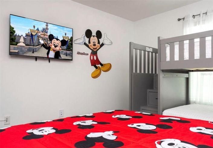 Image No.24-4 Bed Townhouse for sale