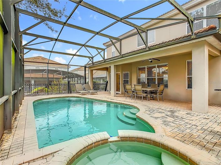 Image No.60-6 Bed House for sale