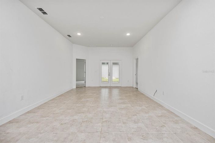 Image No.30-4 Bed House for sale