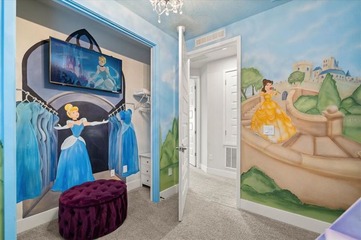 Image No.17-6 Bed House for sale