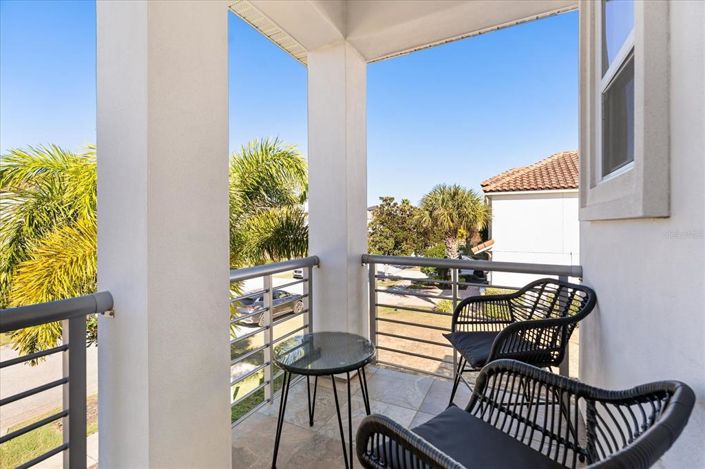 Image No.28-6 Bed House for sale