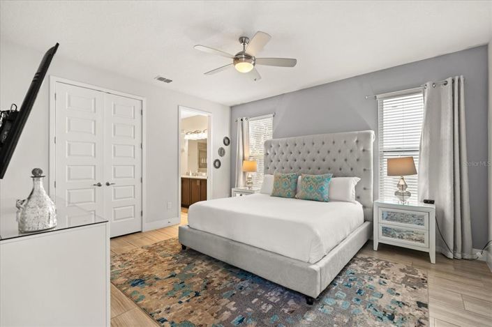 Image No.31-6 Bed House for sale