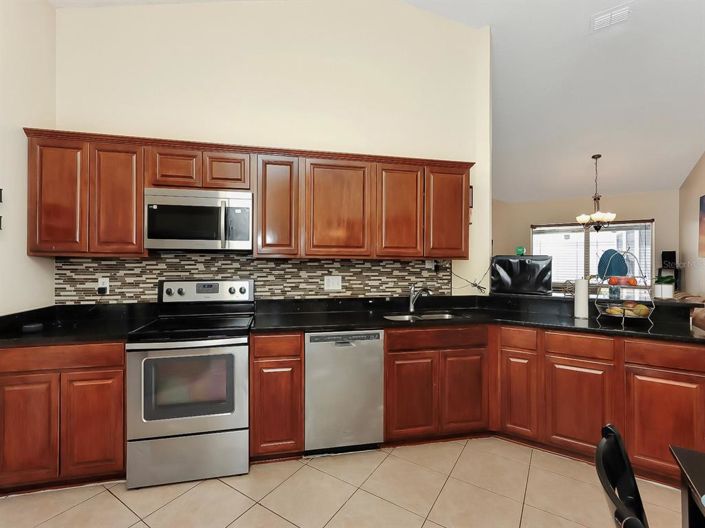 Image No.12-3 Bed House for sale