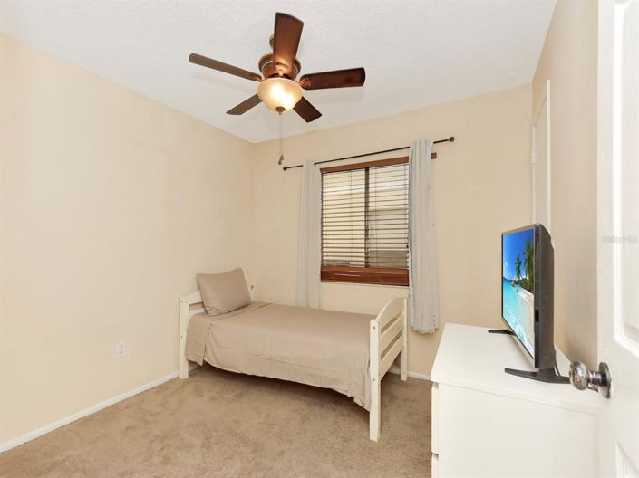 Image No.18-3 Bed House for sale