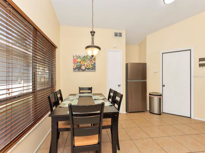 Image No.9-3 Bed House for sale