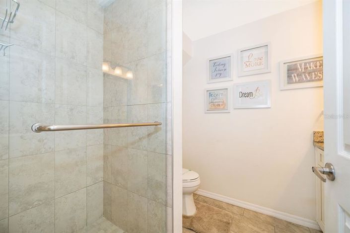 Image No.22-6 Bed House for sale