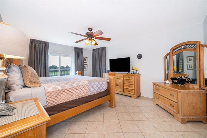 Image No.26-6 Bed House for sale