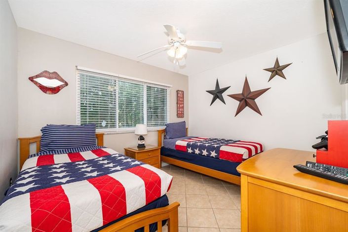 Image No.35-6 Bed House for sale