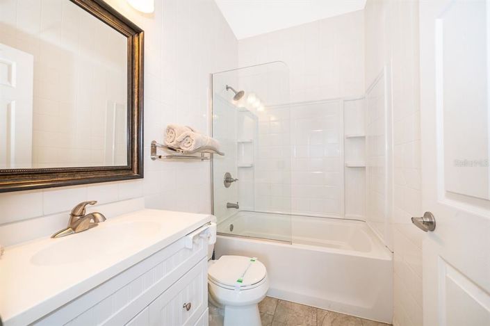 Image No.36-6 Bed House for sale