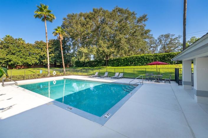 Image No.54-6 Bed House for sale