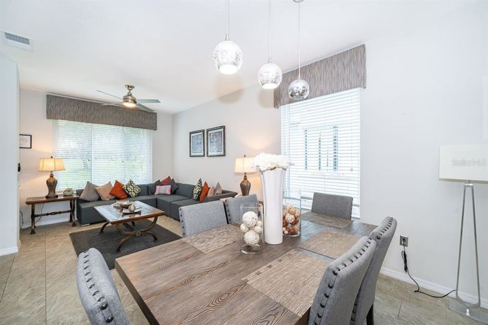 Image No.7-6 Bed House for sale