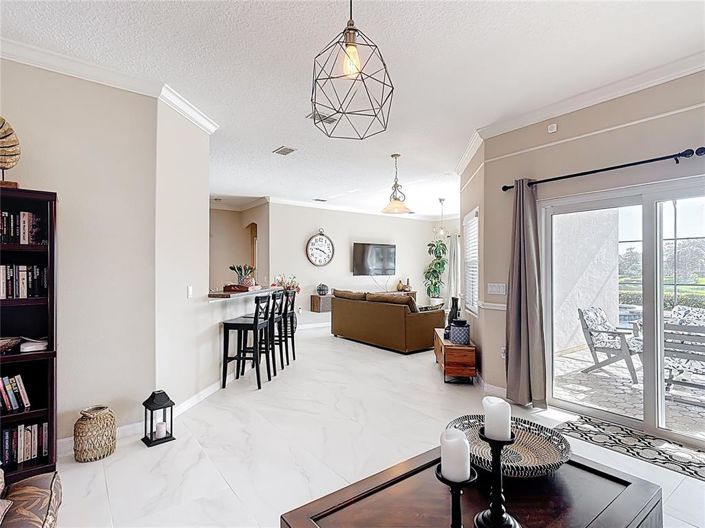 Image No.15-4 Bed House for sale