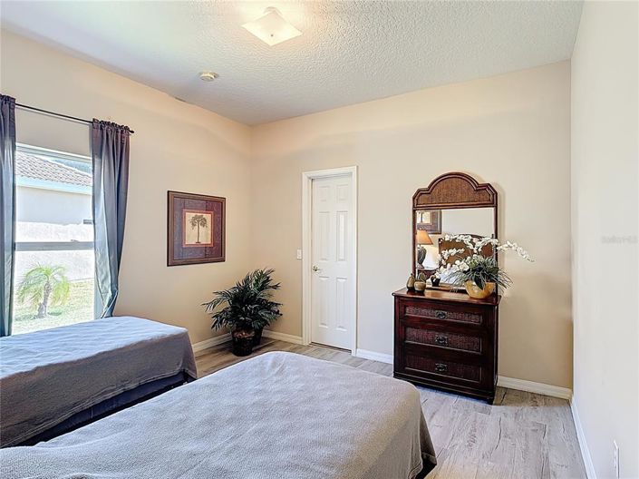 Image No.36-4 Bed House for sale
