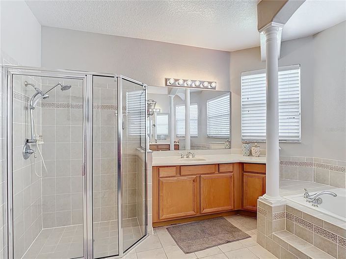Image No.49-4 Bed House for sale
