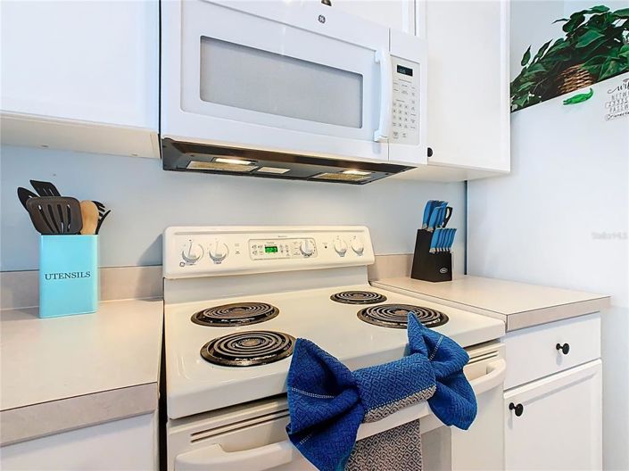 Image No.13-3 Bed Townhouse for sale