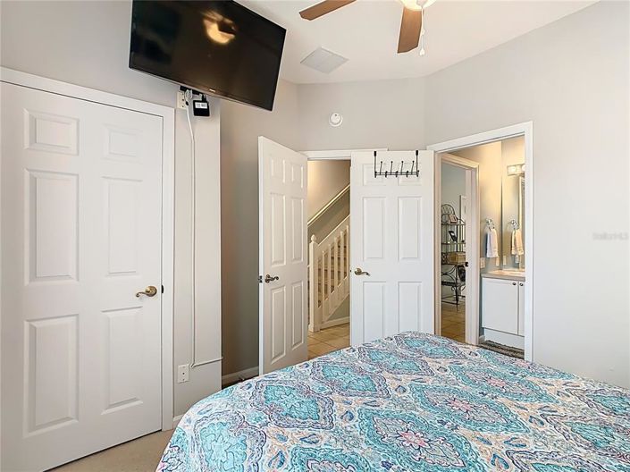 Image No.24-3 Bed Townhouse for sale