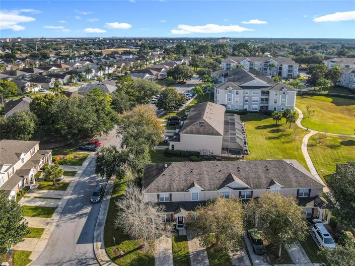 Image No.56-3 Bed Townhouse for sale