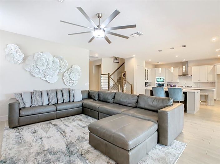 Image No.23-6 Bed House for sale