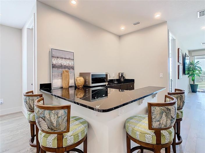 Image No.34-6 Bed House for sale