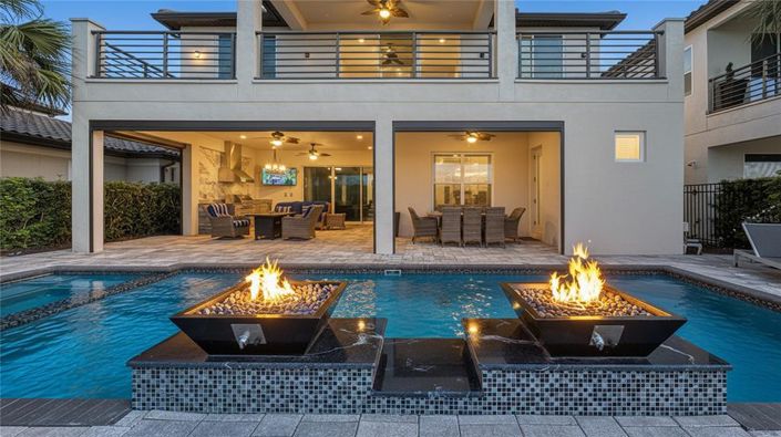 Image No.4-6 Bed House for sale