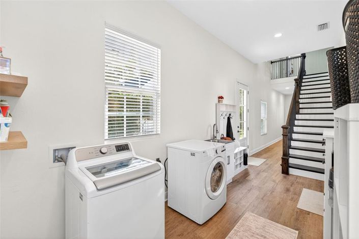 Image No.18-7 Bed House for sale