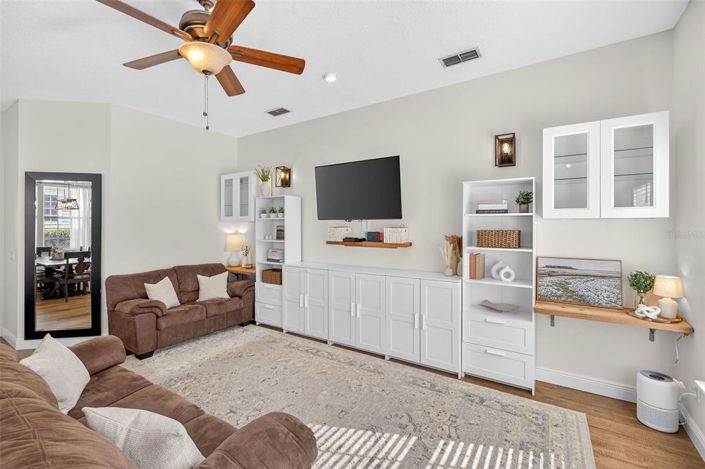 Image No.4-7 Bed House for sale