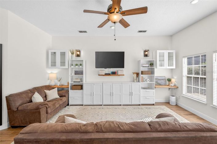 Image No.6-7 Bed House for sale