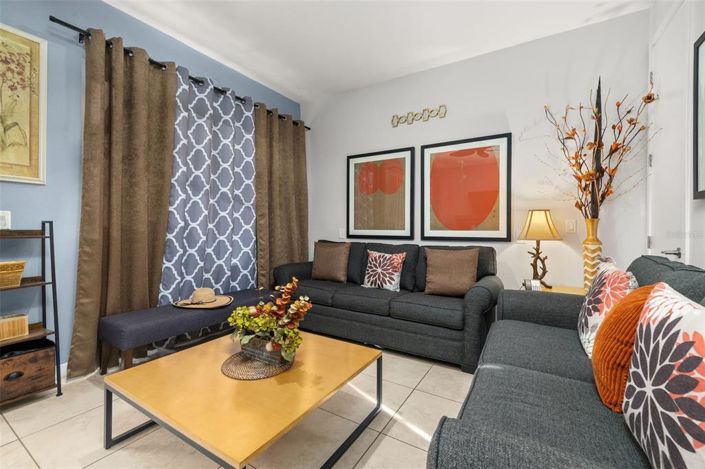 Image No.28-2 Bed Townhouse for sale