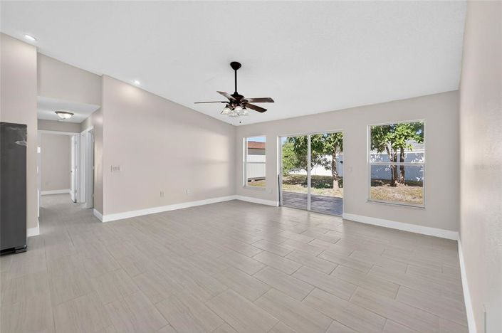 Image No.23-4 Bed House for sale