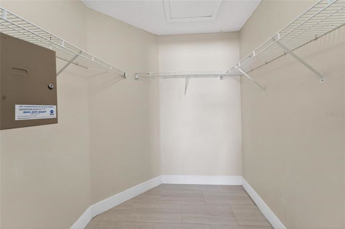 Image No.28-4 Bed House for sale