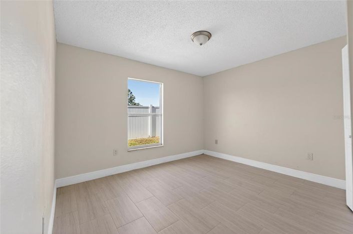 Image No.36-4 Bed House for sale