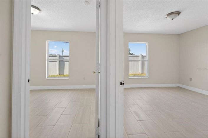 Image No.42-4 Bed House for sale