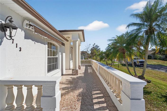 Image No.7-4 Bed House for sale