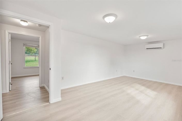 Image No.11-4 Bed House for sale