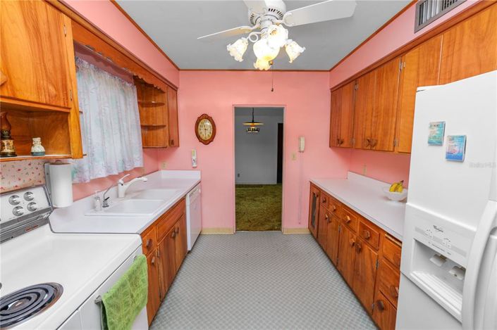 Image No.13-3 Bed House for sale