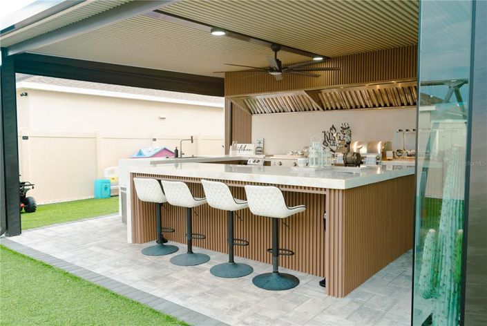 Image No.28-5 Bed House for sale