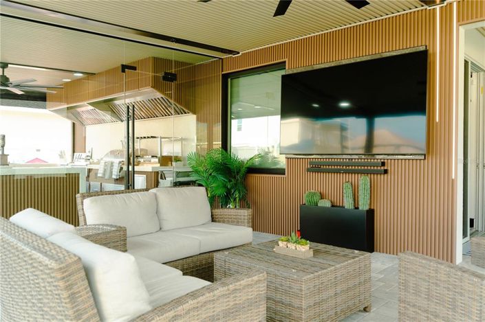 Image No.31-5 Bed House for sale