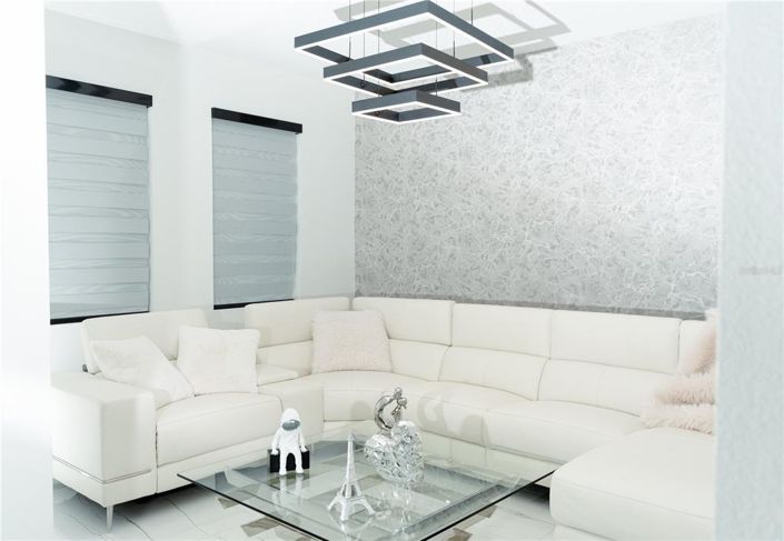 Image No.5-5 Bed House for sale