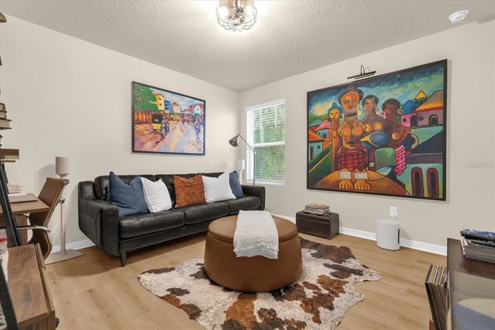 Image No.8-3 Bed Townhouse for sale