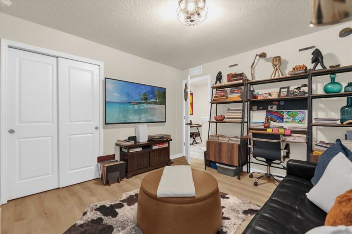 Image No.9-3 Bed Townhouse for sale