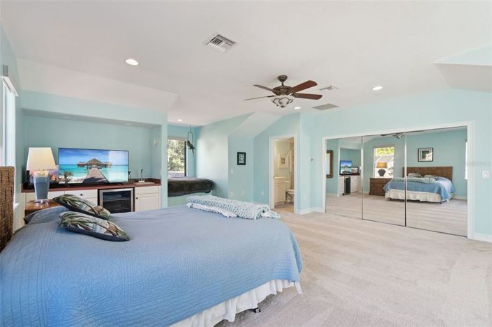 Image No.32-5 Bed House for sale